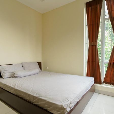 Dago Suites Syariah Cikarang Mitra Reddoorz Bekasi Exterior foto