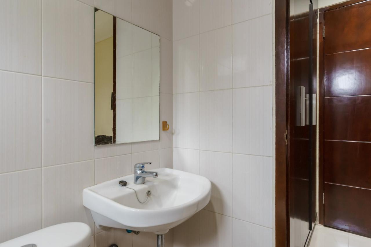 Dago Suites Syariah Cikarang Mitra Reddoorz Bekasi Exterior foto